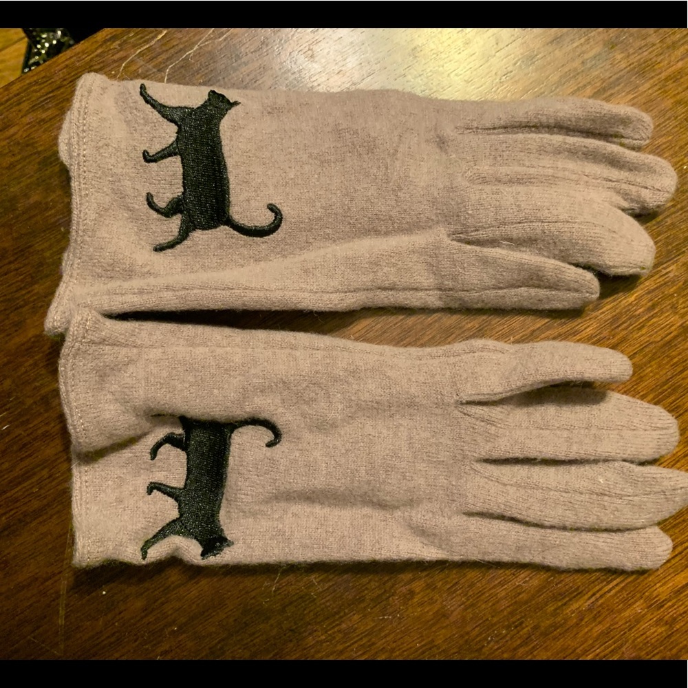 Super cute cat gloves! Medium. With smart finger